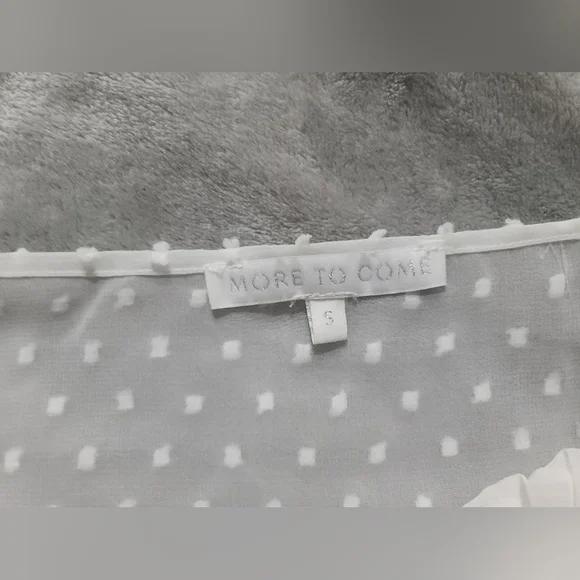 MORE TO COME Top - Picture 3 of 3